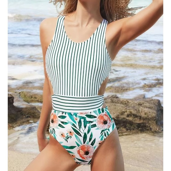 Cupshe Bathing Suit  Floral Bandage One-Piece Swimsuit White Green Pink L - Picture 1 of 6